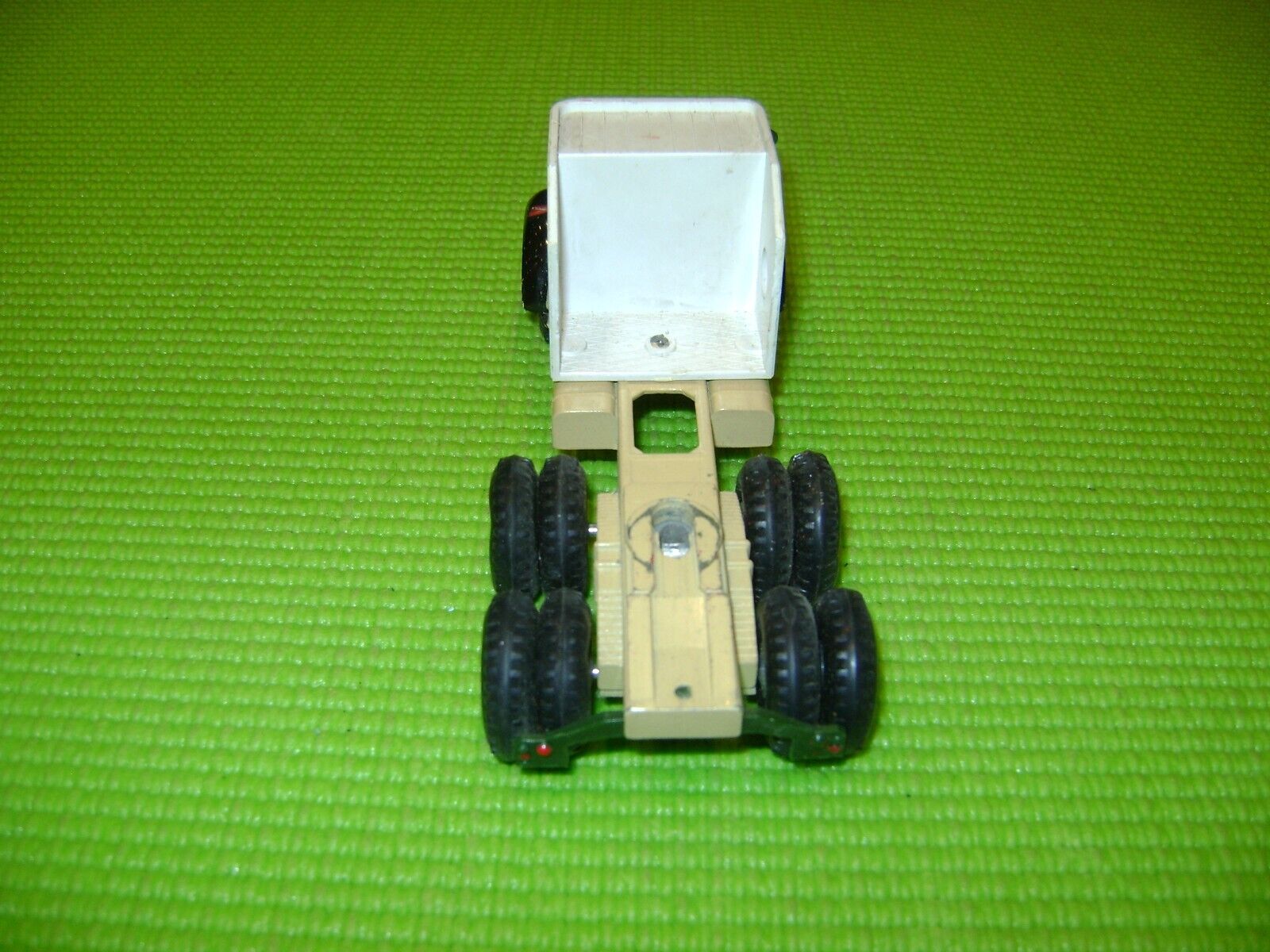 Foto 4 di 8