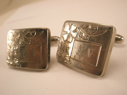 AV Engraved Monogram Initial Letter Font Silver Tone Vintage FLEXLET Cuff Links - Picture 5 of 6