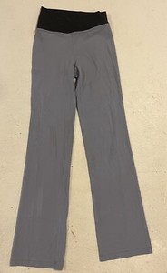 新品lululemon throwback パンツ　ダークグレーM(4) Throwback Still パンツ | パンツ | Lululemon JP