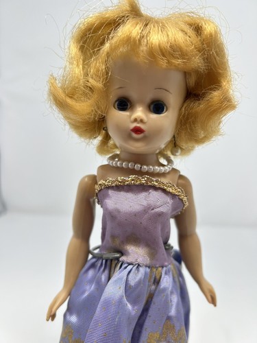 Vintage 50’s Vogue Jill Fashion Doll W/ Boxed Outfit Pamphlet - Picture 1 of 6