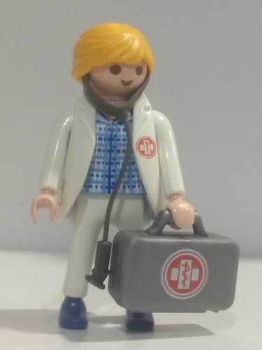 PLAYMOBIL INFIRMIÈRE, MÉDECIN, FEMME MÉDECIN AVEC VALISE 4 - 28/1/20