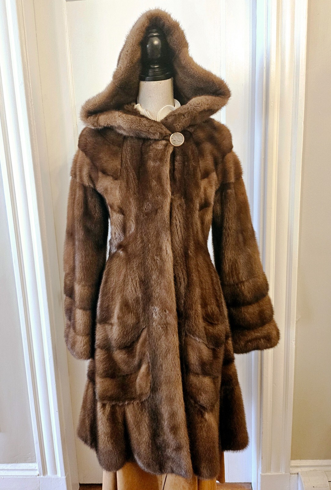 Picture 4 of 24