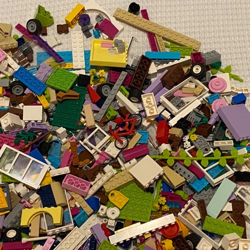 Assorted Lego Friends 4 lb Bulk Lot Mixed Bricks Parts Pieces Plates No Figs - Picture 7 of 8