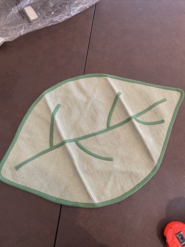 Vintage Lillian Vernon Leaf Shape Rug Bedroom Area Rugs Green India 2 Avail. Mat - Picture 1 of 9