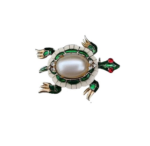 RARE VTG CROWN TRIFARI L'Orient Enameled Turtle Brooch W/Faux Pearl & Red Eyes - Picture 2 of 8