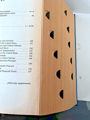 Webster's New Universal Unabridged Dictionary 1979 Deluxe Second Edition 2129 pg - Picture 8 of 9