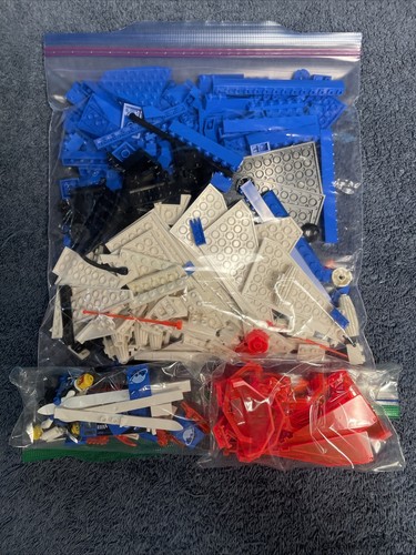 LEGO Space 6973 Deep Freeze Defender 100% Complete Good Shape - Picture 1 of 12