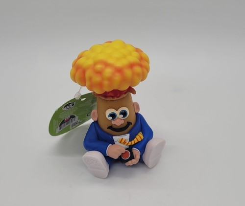 Mr. Potato Head Pop Taters Garbage Pail Kids Adam Bomb Keychain2022 Topps W Tag - Picture 1 of 7