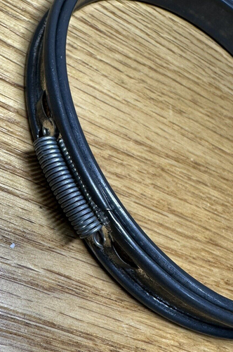 Vintage 4" Round Metal Spring Tension & Cork Lined Embroidery Hoop - Picture 3 of 4