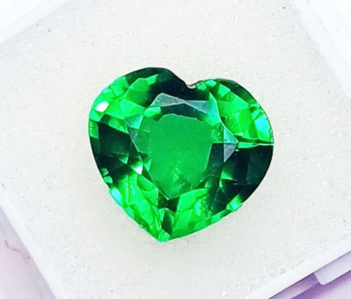 Natural Green Heart Shape Tsavorite Garnet 10-12Ct Certified Loose Gemstone - Picture 4 of 8