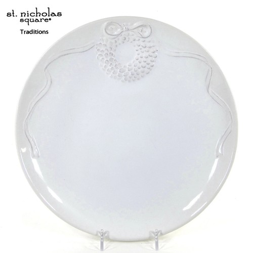 (Set of 2) St. Nicholas Square TRADITIONS Dinner Plates White Embossed Wreath - Picture 3 of 7