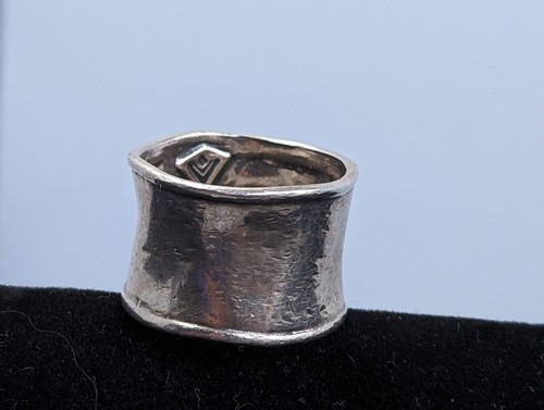 Popular Silpada Sterling Silver Hammered Cuff Ring Size 7 - Picture 2 of 6
