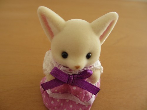 Sylvanian Families Baby Fennec Fox Princess Dress Calico Critters RARE JAPAN - Picture 7 of 13