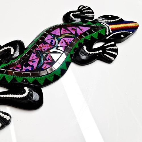 Hand Carved Wood Gecko Lizard Wall Hanging Decoration Painted Art Tropical Gift - Picture 10 of 10