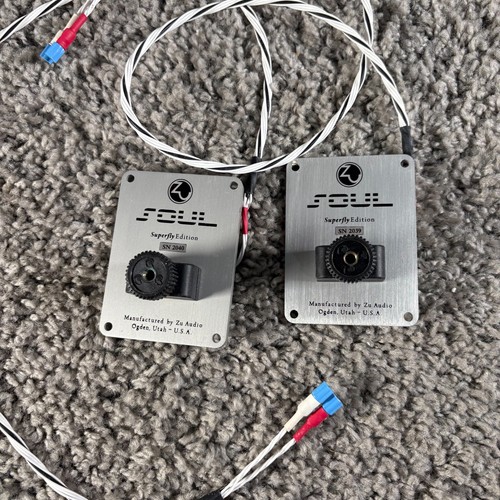 Zu Audio Soul Superfly ZuB3 Eingang/Typenschild Paar — SN 2039/2040, OEM Ersatzteile - Bild 12 von 16