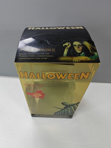 Halloween 20th Anniversary 1998 Snow Globe Set Michael Myers No VHS Numbered - Picture 7 of 10