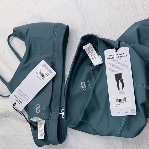 Alo Yoga Airlift Intrigue Bra High-Waist Airlift Leggings Teal Agate Small NWT - Picture 4 of 21