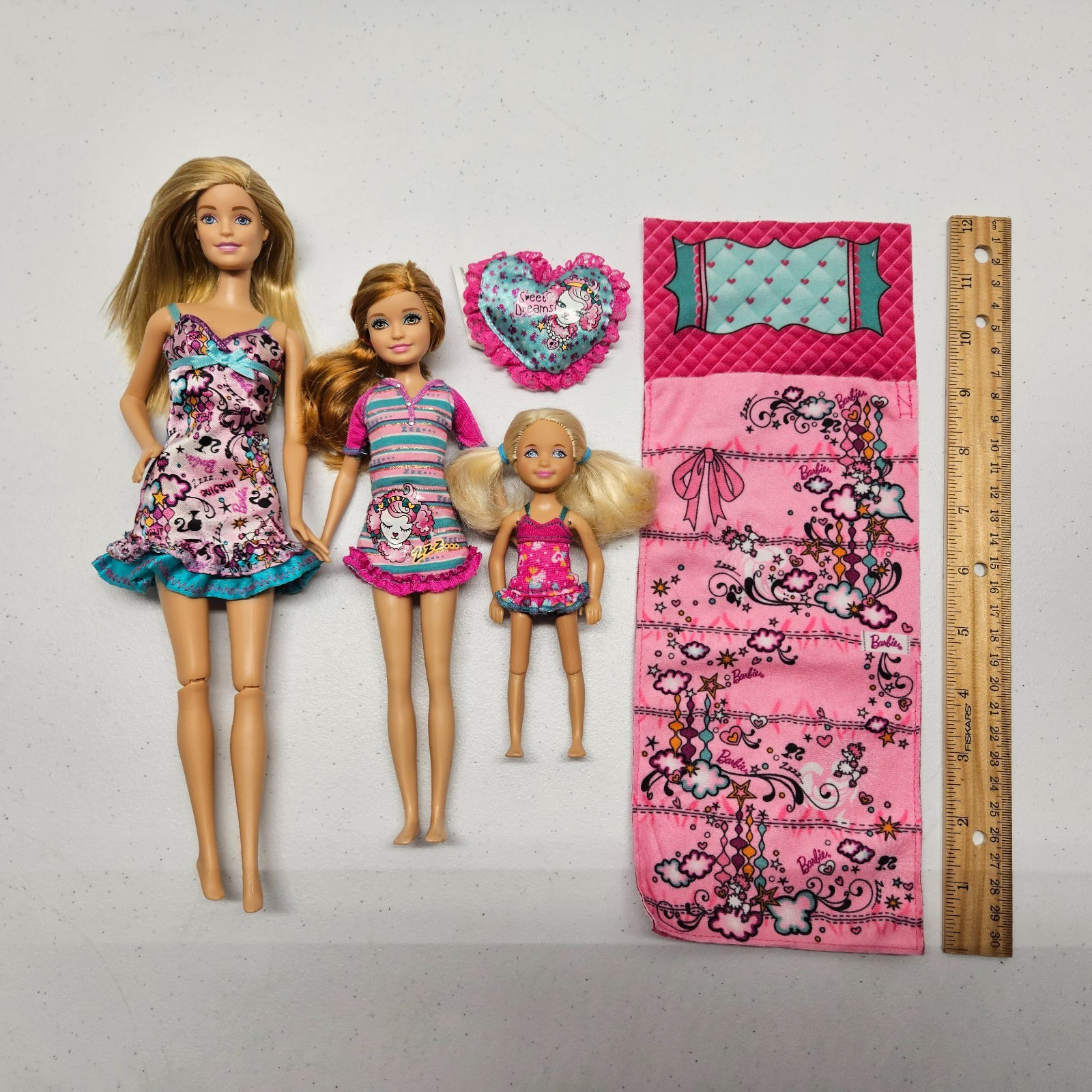 Barbie SLUMBER PARTY SISTERS LOT - Barbie Stacie Chelsea - 2010 Sleepover Dolls