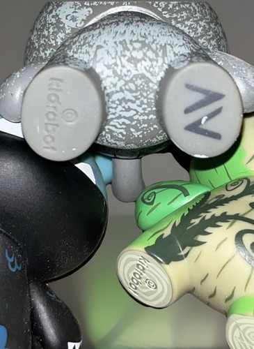 KidRobot Figures Set Of #3 - 第 6/8 張圖片