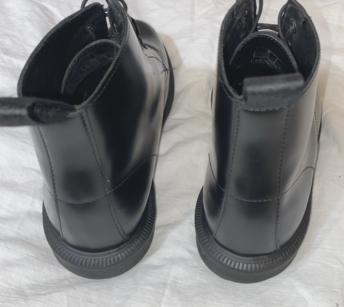 Botín Dr Martens Emmeline de cuero liso con cordones negro para mujer talla US 7 - Imagen 4 de 12