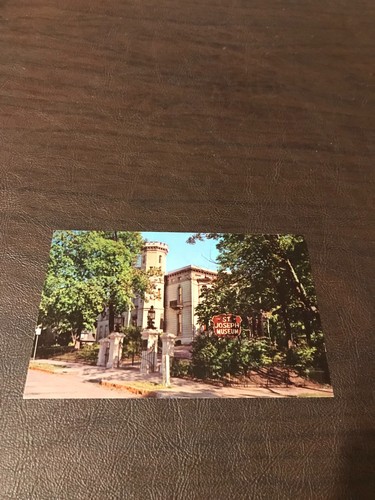 UNPOSTED POSTCARD - ST. JOSEPH MUSEUM - ST. JOSEPH, MISSOURI - Picture 1 of 2