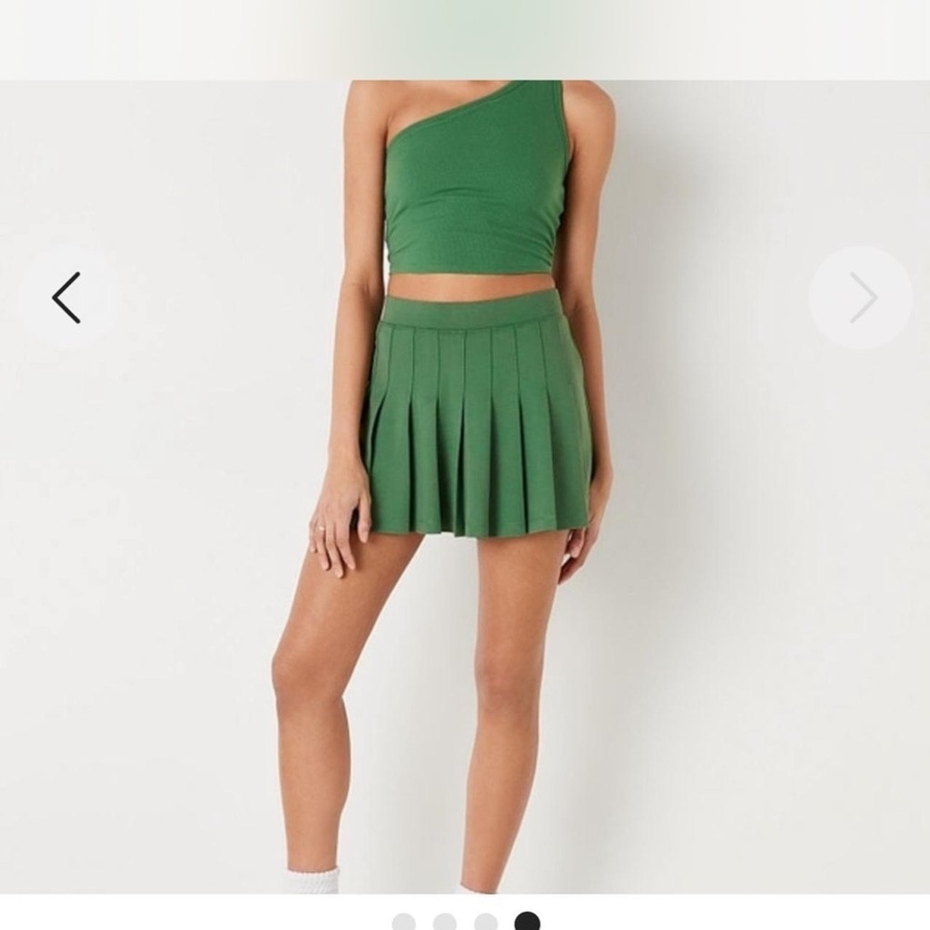 PINK Victoria's Secret Women's Pleated Mini Skirt Skort Green Size M