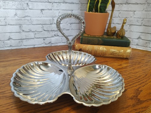 Vintage Irvinware Handled Scallop Rim 3 Shell Tray - - Picture 1 of 7