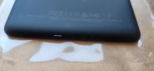Amazon Kindle Paperwhite (10th Generation) 8GB Black - Cosmetic - Picture 8 of 16