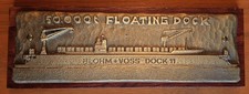 Blohm + Voss Dock 11, Bronzetafel auf Edelholzbrett zur Er&ouml;ffnung 1976