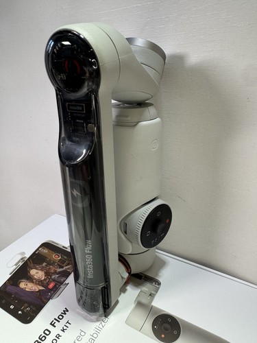Insta360 Flow Ai-Powered Smartphone gimbal Stabilizer Stone Gray Creator kit EUC - Picture 22 of 24