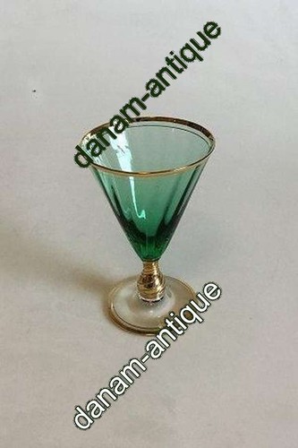 Ida White Wine Glass, Green with optical stripes and gold band - Picture 6 of 6