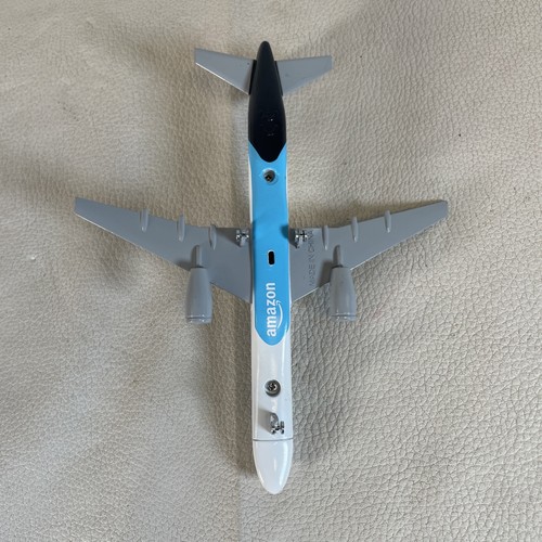 Amazon Custom Boeing (ground Version) 6" Model Airplane - Picture 7 of 9