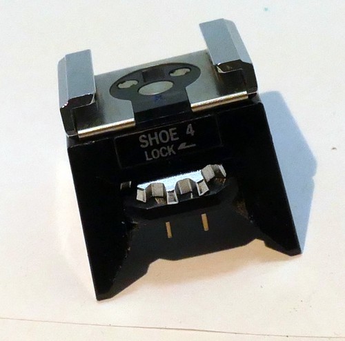 Olympus Shoe 4 Accessory Shoe Adapter for flash TTL T20 - Picture 1 of 7