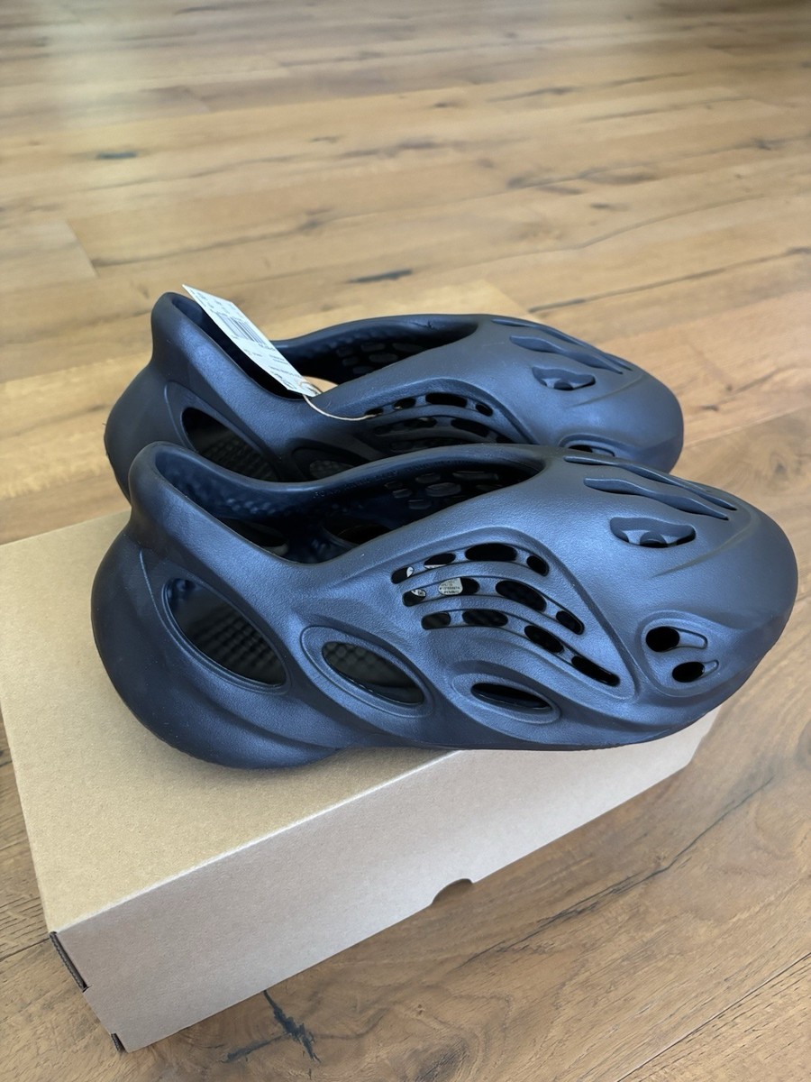 新品 YEEZY FOAM RUNNER ONYX 29.5 Yeezy Foam Runner Onyx - Sneakernerds