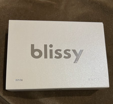 BLISSY MOMME 22 Standard WHITE MULBERRY SILK PILLOWCASES New In Box