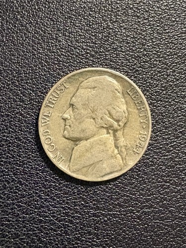 1944 P Jefferson Wartime Nickel 5 Cents 35% Silber 5 Gramm Umlaufmünze USA