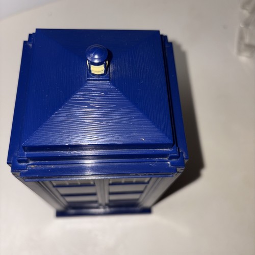 Doctor Who Collector's Edition Yahtzee Dice Game Police Public Call Box No Direc - Picture 5 of 9