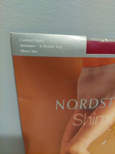 Vintage Pantyhose 2 For 26$ Rare Nordstrom Shimmer Color Ruby Red Size B BSHIM - Picture 13 of 18