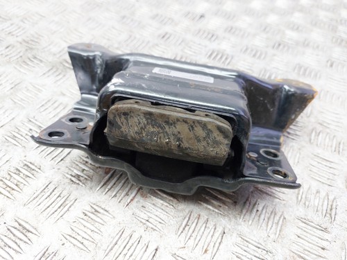 SEAT LEON MK3 2.0 DIESEL ENGINE MOUNT BRACKET 2014 5Q0199555T - Picture 3 of 14