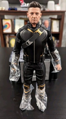 Hot Toys 1/6 Avengers: Endgame Hawkeye / Ronin Deluxe MMS532 - geöffnet  - Bild 4 von 20