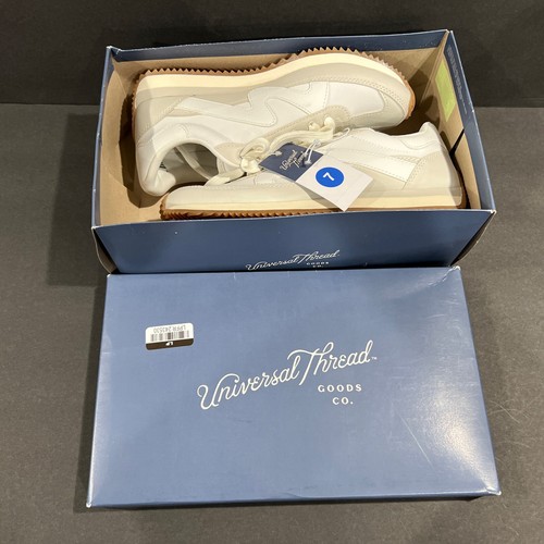 Nuevas Zapatillas Mercedes Universal Thread Blancas 7 - Imagen 14 de 14