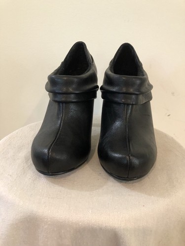Womens Madden Girl "Castillo" Black Vegan Leather Platform Ankle Booties Sz. 6 - Picture 4 of 11