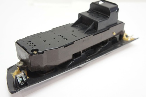 2003 Toyota Matrix - Driver Master WINDOW CONTROL SWITCH 74232-01030-B - Picture 7 of 8