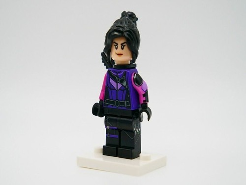 LEGO® Minifig colmar19 - Kate Bishop - Imagen 2 de 3