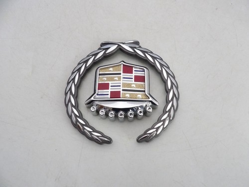 1995 1996 1997 1998 1999 -2002 Cadillac Eldorado OEM front Grille Emblem Wreath - Picture 3 of 7