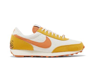 Nike Wmns Daybreak SE 'Sun Club - White Sand Gold' DM7605
