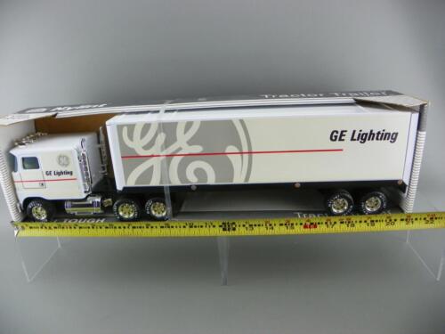 Vintage Nylint 9116-Z Pressed Steel 21" GE Lighting PROMO Tractor Trailer RARE! - Picture 2 of 9
