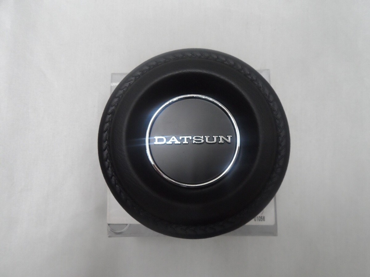 パーツ 76 Genuine NISSAN Pad Horn Ring 48410-E4600 Datsun 70-78