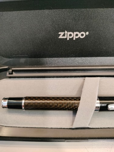ZIPPO PENNA SFERA NERA / CARBONIO / CUSTODIA E DUE RICARICHE OMAGGIO IDEA REGALO - Foto 5 di 5