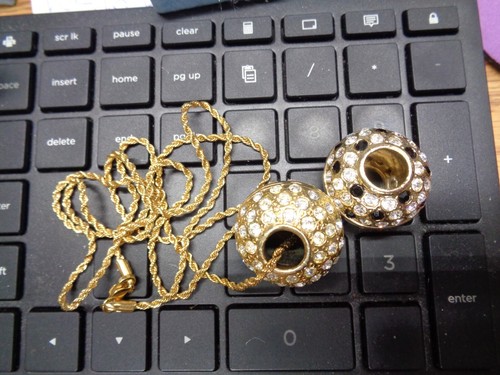 Estate Jewelry Set/2 Large Goldtone Crystal Rhinestone Beads & Lovely 30" Chain - Picture 8 of 15